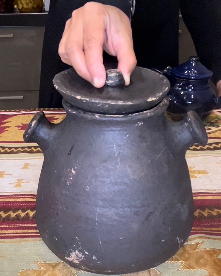 فوالة متعتقة بالعسل الاسود